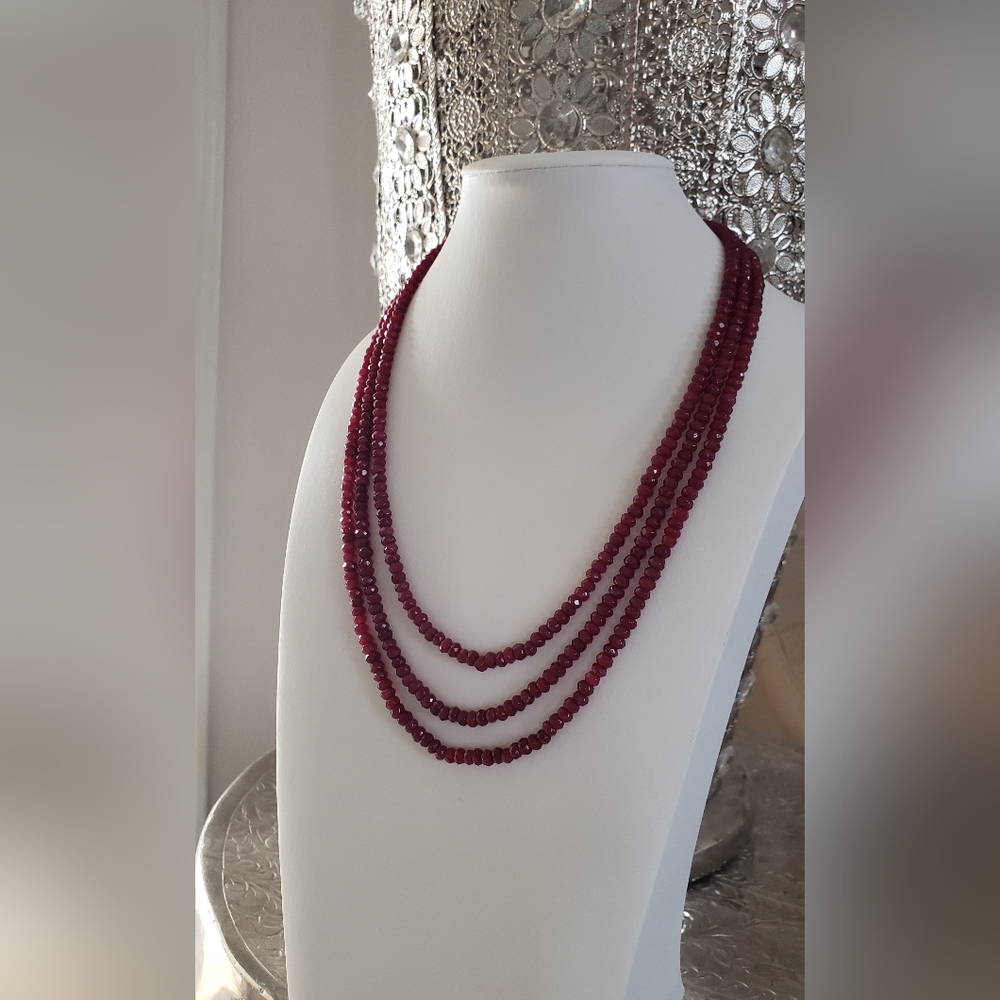 NWOT, Ruby Necklace, Triple Strand, Faceted Beads, Artisan Made, Gorgeous Clasp. - Picture 6 of 6